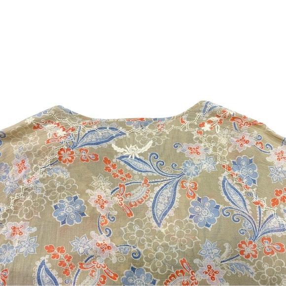 Women’s Eddie Bauer Tan Blouse - Picture 6 of 8